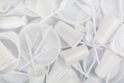 Wegwerp plastic.jpg